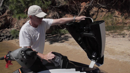 Yamaha VX Deluxe front storage